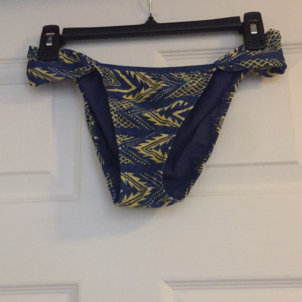 New Vix bikini bottoms